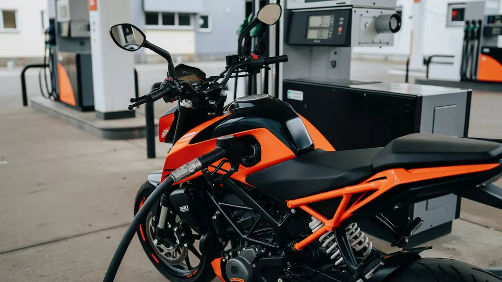 KTM Duke 125 – dane techniczne, osiągi i opinie